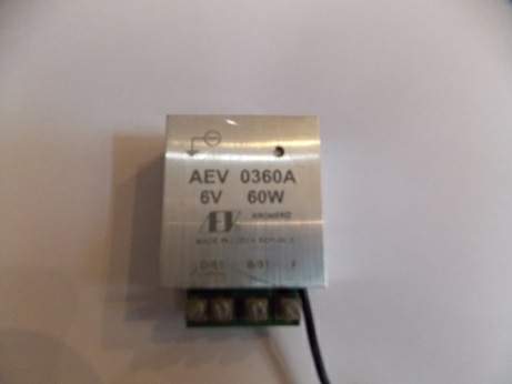 Regulátor AEV 6V/60W , P+pol na kost